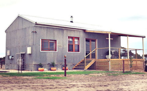 Redwing Farm - The Barn - Accommodation Burleigh 1