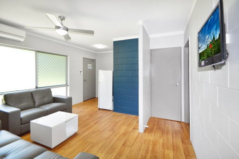 Cairns Student Lodge - Accommodation Burleigh 6