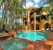 Bermuda Villas - Accommodation Burleigh