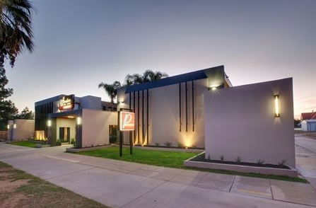 Sandors Motor Inn - Accommodation Burleigh 1