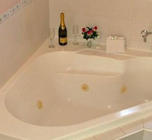 Forster Palms Motel - Accommodation Burleigh 1