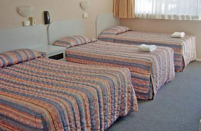 Forster Palms Motel - Accommodation Burleigh 4
