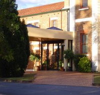 Monte Pio Motor Inn - Accommodation Burleigh
