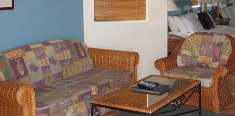 La Promenade - Accommodation Burleigh 2