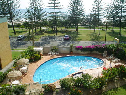 Cashelmara Beachfront Apartments - Accommodation Burleigh 1