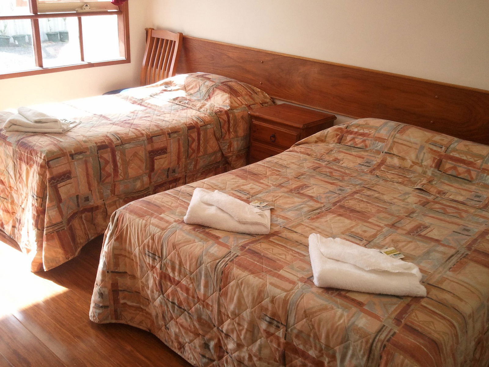  Accommodation Burleigh