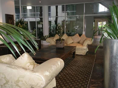 Atrium Resort - Accommodation Burleigh 8