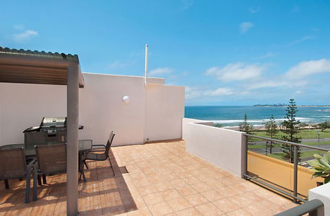 Meridian Alex Beach - Accommodation Burleigh 3