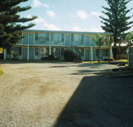 Troubridge Hotel - Accommodation Burleigh