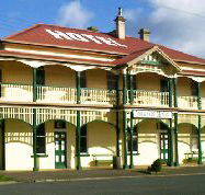 Branxholm Hotel - Accommodation Burleigh