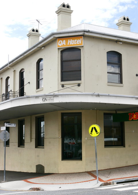 QA Hotel - Accommodation Burleigh 0