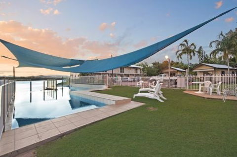 Hinchinbrook Marine Cove Motel - Accommodation Burleigh 9