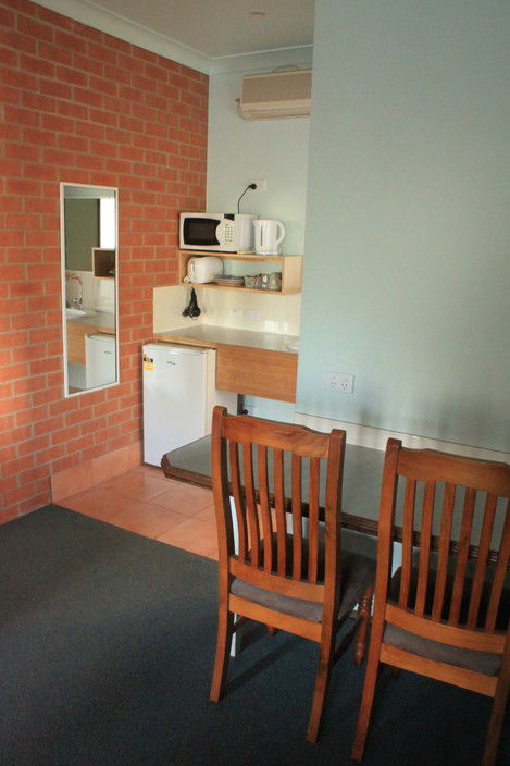 Catalina Motel Lake Macquarie - Accommodation Burleigh 3