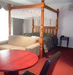 Sanctuary House Resort Motel - Healesville - Accommodation Burleigh 2