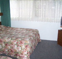 Midvalley  Motel