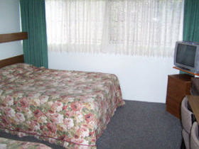 Midvalley  Motel - Accommodation Burleigh 0