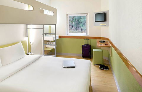 Ibis Budget Wentworthville - Accommodation Burleigh 1