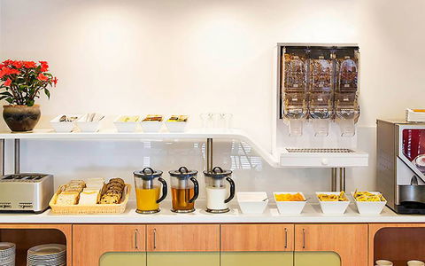 Ibis Budget Wentworthville - Accommodation Burleigh 3