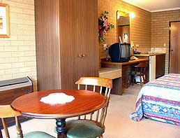 Goldtera Motor Inn - Accommodation Burleigh 2