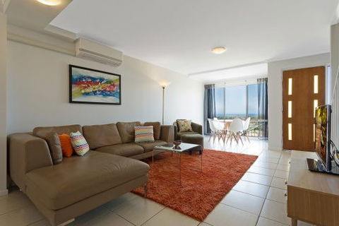 Panoramic Townhouses By Lisa - Accommodation Burleigh 4