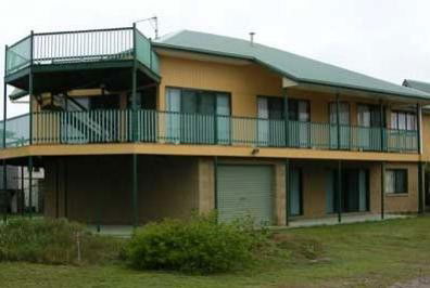 Teewah Beach Escapes - Accommodation Burleigh 2