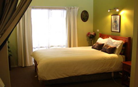 Southern Comfort - Accommodation Burleigh 2