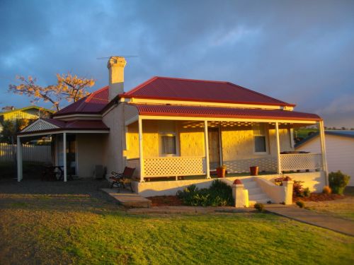 Penneshaw SA Accommodation Burleigh