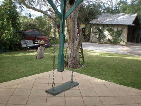 Eagle Foundry B & B - Accommodation Burleigh 8