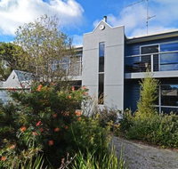 Barrakee Beach House - Accommodation Burleigh