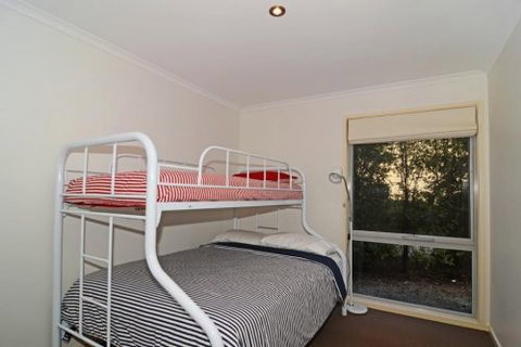 Barrakee Beach House - Accommodation Burleigh 1