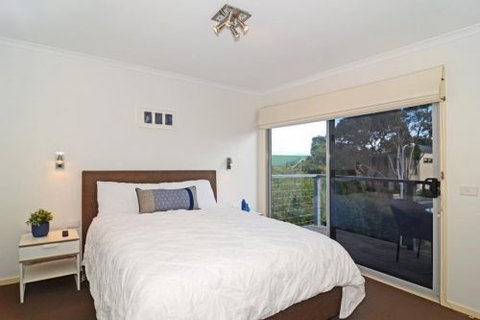 Barrakee Beach House - Accommodation Burleigh 6