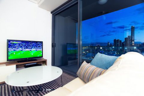 M & A Apartments - Accommodation Burleigh 1