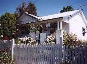 Crabapple Cottage - Accommodation Burleigh 0