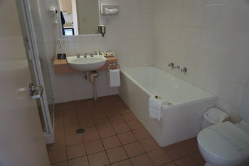 Econo Lodge Tamworth - Accommodation Burleigh 1