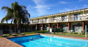 Econo Lodge Tamworth - Accommodation Burleigh 5