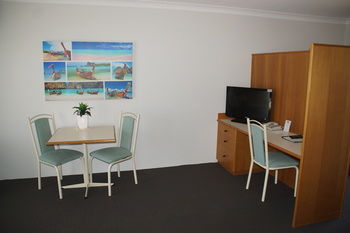 Econo Lodge Tamworth - Accommodation Burleigh 24