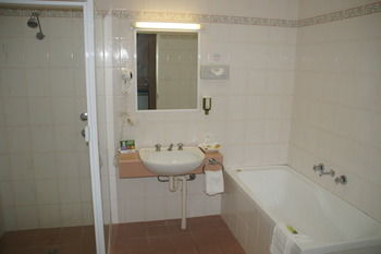 Econo Lodge Tamworth - Accommodation Burleigh 43