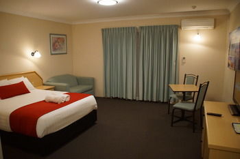 Econo Lodge Tamworth - Accommodation Burleigh 50