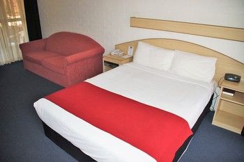 Econo Lodge Tamworth - Accommodation Burleigh 51