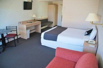 Econo Lodge Tamworth - Accommodation Burleigh 56