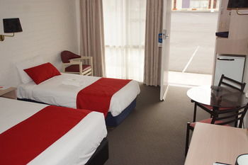 Econo Lodge Tamworth - Accommodation Burleigh 77