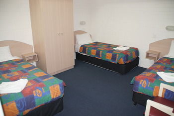 Econo Lodge Tamworth - Accommodation Burleigh 86