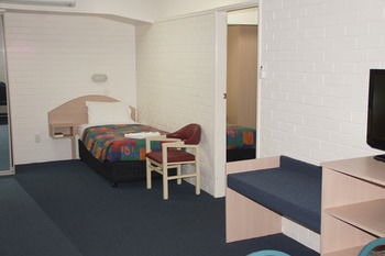 Econo Lodge Tamworth - Accommodation Burleigh 87