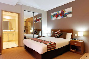 APX Darling Harbour - Accommodation Burleigh 13
