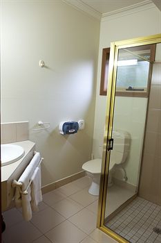 Bell Motel - Accommodation Burleigh 0