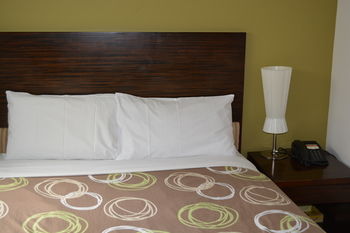 YTI Garden Hotel - Accommodation Burleigh 17