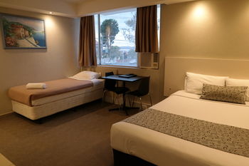 Parkville Place - Accommodation Burleigh 3