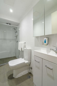 Parkville Place - Accommodation Burleigh 5