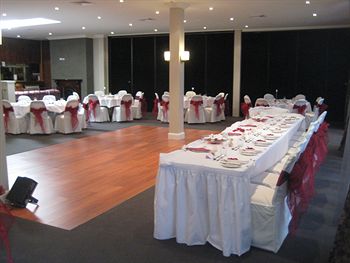 Checkers Resort & Conference Centre - Accommodation Burleigh 3