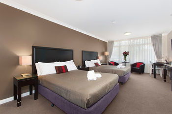 Checkers Resort & Conference Centre - Accommodation Burleigh 6